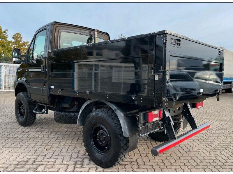 Iveco 35S17 W 4x4 Flatbed - Dostavno vozilo s ravnom platformom: slika Iveco 35S17 W 4x4 Flatbed - Dostavno vozilo s ravnom platformom Iveco 35S17 W 4x4 Flatbed - Dostavno vozilo s ravnom platformom: slika Iveco 35S17 W 4x4 Flatbed - Dostavno vozilo s ravnom platformom