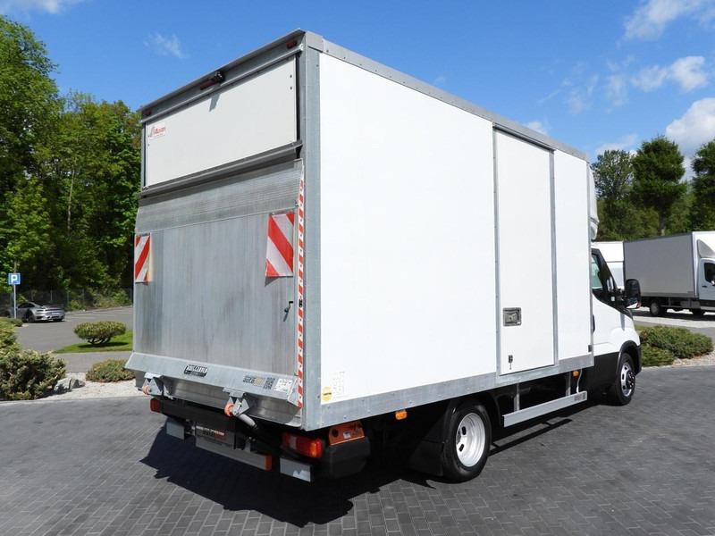 Iveco DAILY 35C16 KONTENER WINDA 8 PALET TEMPOMAT AUTOMAT HI-MATIC BLI - Dostavno vozilo sa zatvorenim sandukom: slika Iveco DAILY 35C16 KONTENER WINDA 8 PALET TEMPOMAT AUTOMAT HI-MATIC BLI - Dostavno vozilo sa zatvorenim sandukom Iveco DAILY 35C16 KONTENER WINDA 8 PALET TEMPOMAT AUTOMAT HI-MATIC BLI - Dostavno vozilo sa zatvorenim sandukom: slika Iveco DAILY 35C16 KONTENER WINDA 8 PALET TEMPOMAT AUTOMAT HI-MATIC BLI - Dostavno vozilo sa zatvorenim sandukom