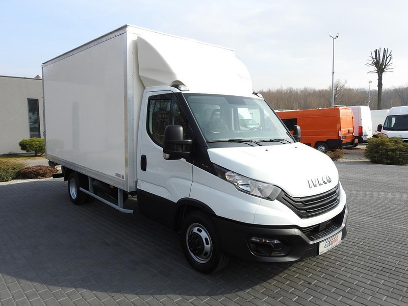 Iveco DAILY 35C16 KONTENER WINDA 8 PALET TEMPOMAT BLIŹNIACZE KOŁA KLIM - Dostavno vozilo sa zatvorenim sandukom: slika Iveco DAILY 35C16 KONTENER WINDA 8 PALET TEMPOMAT BLIŹNIACZE KOŁA KLIM - Dostavno vozilo sa zatvorenim sandukom Iveco DAILY 35C16 KONTENER WINDA 8 PALET TEMPOMAT BLIŹNIACZE KOŁA KLIM - Dostavno vozilo sa zatvorenim sandukom: slika Iveco DAILY 35C16 KONTENER WINDA 8 PALET TEMPOMAT BLIŹNIACZE KOŁA KLIM - Dostavno vozilo sa zatvorenim sandukom