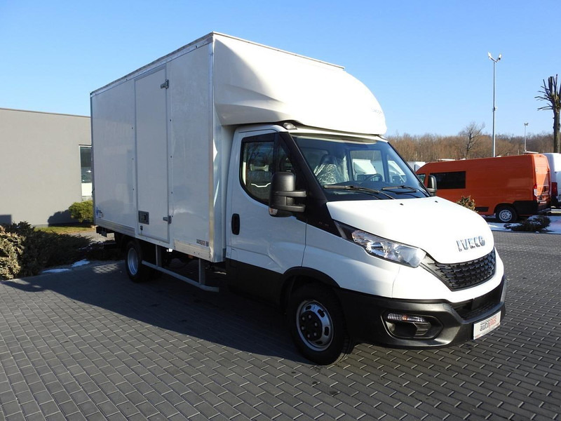 Iveco DAILY 35C16 KONTENER WINDA 8 PALET TEMPOMAT BLIŹNIACZE KOŁA KLIM - Dostavno vozilo sa zatvorenim sandukom: slika Iveco DAILY 35C16 KONTENER WINDA 8 PALET TEMPOMAT BLIŹNIACZE KOŁA KLIM - Dostavno vozilo sa zatvorenim sandukom Iveco DAILY 35C16 KONTENER WINDA 8 PALET TEMPOMAT BLIŹNIACZE KOŁA KLIM - Dostavno vozilo sa zatvorenim sandukom: slika Iveco DAILY 35C16 KONTENER WINDA 8 PALET TEMPOMAT BLIŹNIACZE KOŁA KLIM - Dostavno vozilo sa zatvorenim sandukom