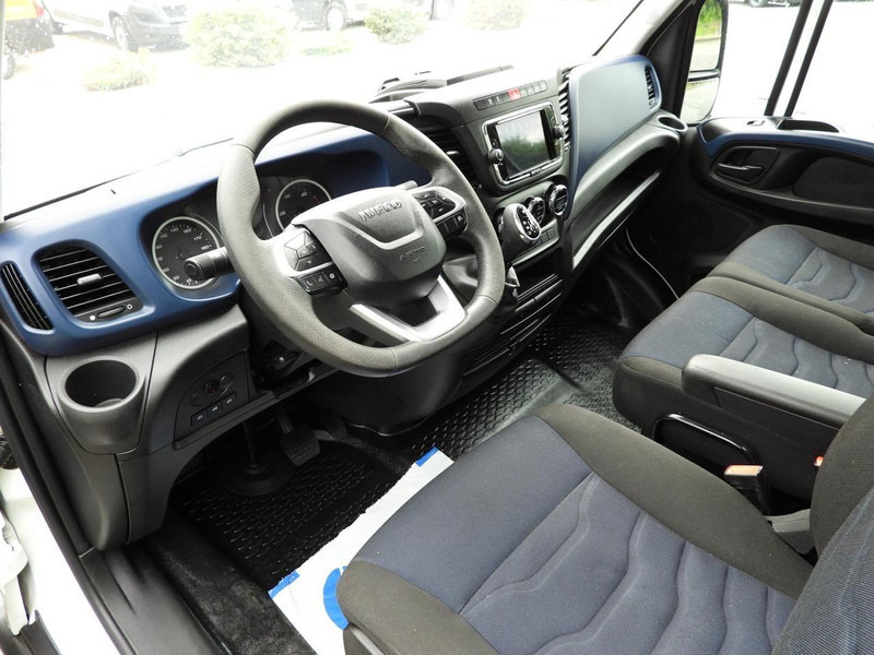 Iveco DAILY 35C21 WYWROTKA TEMPOMAT NAWIGACJA LEDY PNEUMATYKA AUTOMAT - Mali kamion kiper: slika Iveco DAILY 35C21 WYWROTKA TEMPOMAT NAWIGACJA LEDY PNEUMATYKA AUTOMAT - Mali kamion kiper Iveco DAILY 35C21 WYWROTKA TEMPOMAT NAWIGACJA LEDY PNEUMATYKA AUTOMAT - Mali kamion kiper: slika Iveco DAILY 35C21 WYWROTKA TEMPOMAT NAWIGACJA LEDY PNEUMATYKA AUTOMAT - Mali kamion kiper