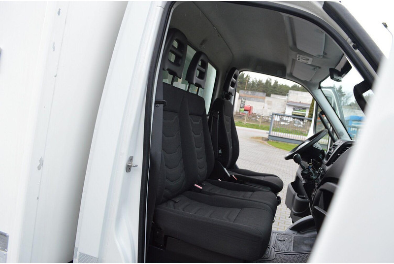 Kamion za prodaju brze hrane Iveco DAILY 60C15 60-150: slika Kamion za prodaju brze hrane Iveco DAILY 60C15 60-150 Kamion za prodaju brze hrane Iveco DAILY 60C15 60-150: slika Kamion za prodaju brze hrane Iveco DAILY 60C15 60-150