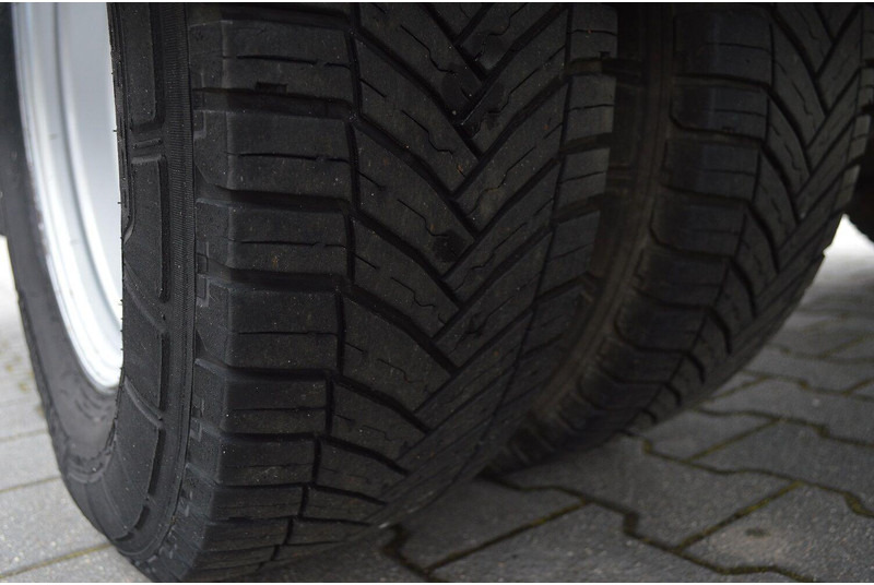 Kamion za prodaju brze hrane Iveco DAILY 60C15 60-150: slika Kamion za prodaju brze hrane Iveco DAILY 60C15 60-150 Kamion za prodaju brze hrane Iveco DAILY 60C15 60-150: slika Kamion za prodaju brze hrane Iveco DAILY 60C15 60-150