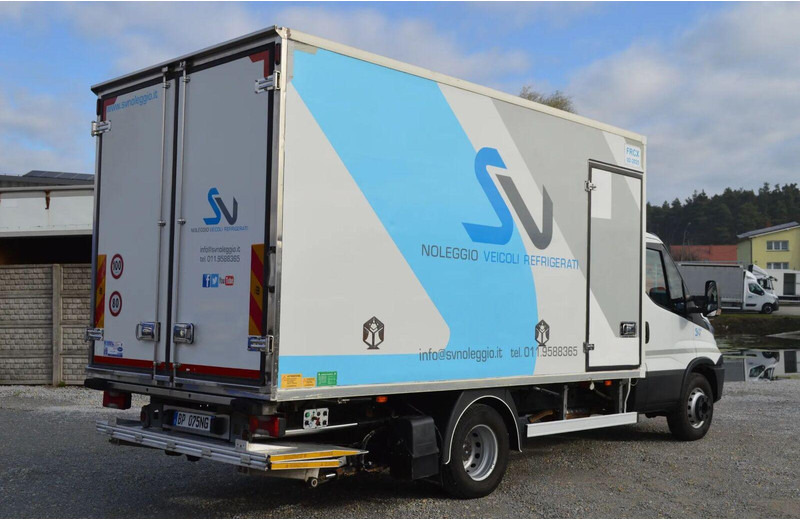 Iveco DAILY 60C15 REFRIGERATOR + SIDE AND REAR DOORS, LIFT FOLDED UNDE - Kamion hladnjača: slika Iveco DAILY 60C15 REFRIGERATOR + SIDE AND REAR DOORS, LIFT FOLDED UNDE - Kamion hladnjača Iveco DAILY 60C15 REFRIGERATOR + SIDE AND REAR DOORS, LIFT FOLDED UNDE - Kamion hladnjača: slika Iveco DAILY 60C15 REFRIGERATOR + SIDE AND REAR DOORS, LIFT FOLDED UNDE - Kamion hladnjača