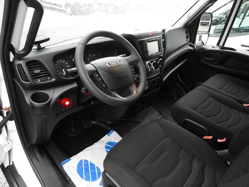 Iveco DAILY 70C17 CHŁODNIA 0*C WINDA 9 PALET ZASILANIE 230V TEMPOMAT K - Dostavno vozilo hladnjača: slika Iveco DAILY 70C17 CHŁODNIA 0*C WINDA 9 PALET ZASILANIE 230V TEMPOMAT K - Dostavno vozilo hladnjača Iveco DAILY 70C17 CHŁODNIA 0*C WINDA 9 PALET ZASILANIE 230V TEMPOMAT K - Dostavno vozilo hladnjača: slika Iveco DAILY 70C17 CHŁODNIA 0*C WINDA 9 PALET ZASILANIE 230V TEMPOMAT K - Dostavno vozilo hladnjača