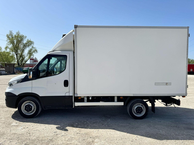 Iveco Daily 35-130 S - CARRIER XARIOS 350 Frigo - Dostavno vozilo hladnjača: slika Iveco Daily 35-130 S - CARRIER XARIOS 350 Frigo - Dostavno vozilo hladnjača Iveco Daily 35-130 S - CARRIER XARIOS 350 Frigo - Dostavno vozilo hladnjača: slika Iveco Daily 35-130 S - CARRIER XARIOS 350 Frigo - Dostavno vozilo hladnjača