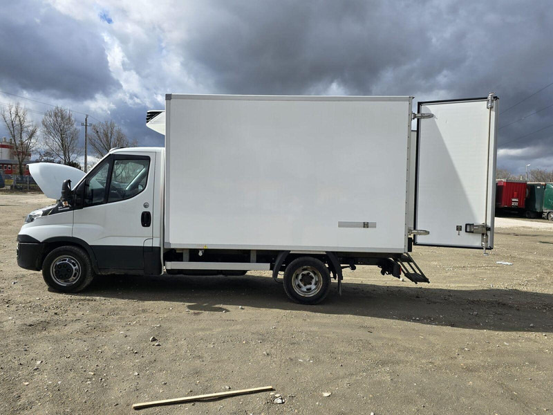 Iveco Daily 35-140 - Carrier Xarios 350 frigo - Dostavno vozilo hladnjača: slika Iveco Daily 35-140 - Carrier Xarios 350 frigo - Dostavno vozilo hladnjača Iveco Daily 35-140 - Carrier Xarios 350 frigo - Dostavno vozilo hladnjača: slika Iveco Daily 35-140 - Carrier Xarios 350 frigo - Dostavno vozilo hladnjača