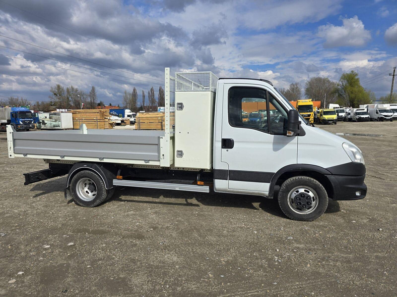Iveco Daily 35 C 13 - Tipper + tool box - Mali kamion kiper: slika Iveco Daily 35 C 13 - Tipper + tool box - Mali kamion kiper Iveco Daily 35 C 13 - Tipper + tool box - Mali kamion kiper: slika Iveco Daily 35 C 13 - Tipper + tool box - Mali kamion kiper