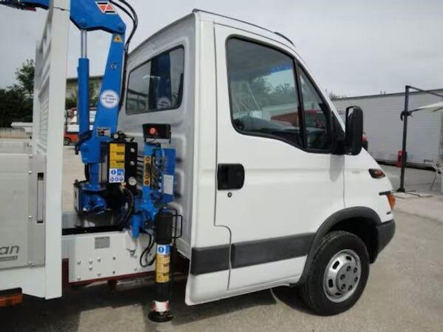 Iveco Daily 35C11 - flatbed+crane - Kamion s otvorenim sandukom, Kamion s kranom: slika Iveco Daily 35C11 - flatbed+crane - Kamion s otvorenim sandukom, Kamion s kranom Iveco Daily 35C11 - flatbed+crane - Kamion s otvorenim sandukom, Kamion s kranom: slika Iveco Daily 35C11 - flatbed+crane - Kamion s otvorenim sandukom, Kamion s kranom