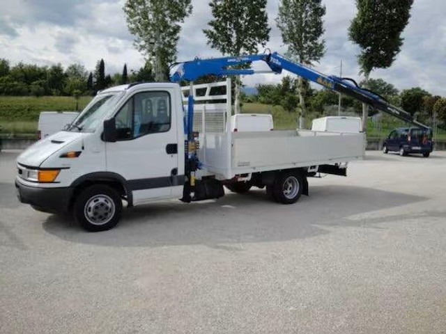 Iveco Daily 35C11 - flatbed+crane - Kamion s otvorenim sandukom, Kamion s kranom: slika Iveco Daily 35C11 - flatbed+crane - Kamion s otvorenim sandukom, Kamion s kranom Iveco Daily 35C11 - flatbed+crane - Kamion s otvorenim sandukom, Kamion s kranom: slika Iveco Daily 35C11 - flatbed+crane - Kamion s otvorenim sandukom, Kamion s kranom