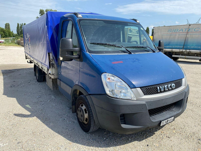 Iveco Daily 35C15 Pritsche + Plane -3,5t - Dostavno vozilo s ceradom: slika Iveco Daily 35C15 Pritsche + Plane -3,5t - Dostavno vozilo s ceradom Iveco Daily 35C15 Pritsche + Plane -3,5t - Dostavno vozilo s ceradom: slika Iveco Daily 35C15 Pritsche + Plane -3,5t - Dostavno vozilo s ceradom