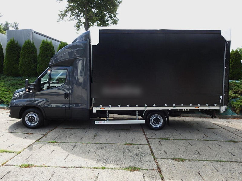 Novi Dostavno vozilo s ceradom Iveco Daily 35S18 Curtain side: slika Novi Dostavno vozilo s ceradom Iveco Daily 35S18 Curtain side