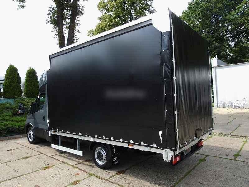 Novi Dostavno vozilo s ceradom Iveco Daily 35S18 Curtain side: slika Novi Dostavno vozilo s ceradom Iveco Daily 35S18 Curtain side