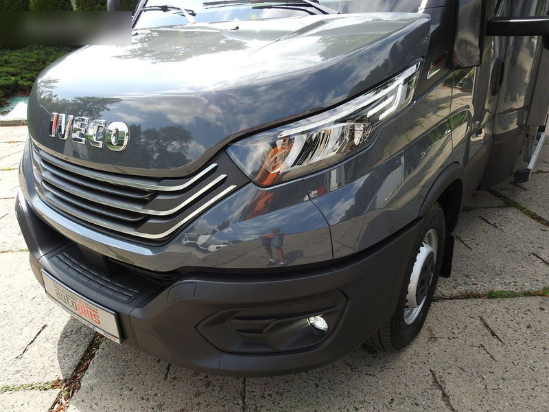 Novi Dostavno vozilo s ceradom Iveco Daily 35S18 Curtain side: slika Novi Dostavno vozilo s ceradom Iveco Daily 35S18 Curtain side