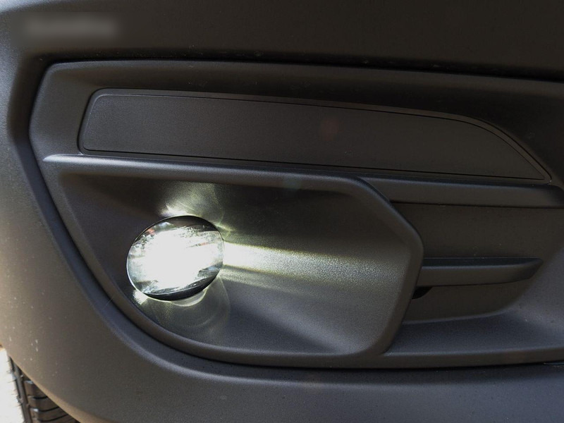 Novi Dostavno vozilo s ceradom Iveco Daily 35S18 Curtain side: slika Novi Dostavno vozilo s ceradom Iveco Daily 35S18 Curtain side