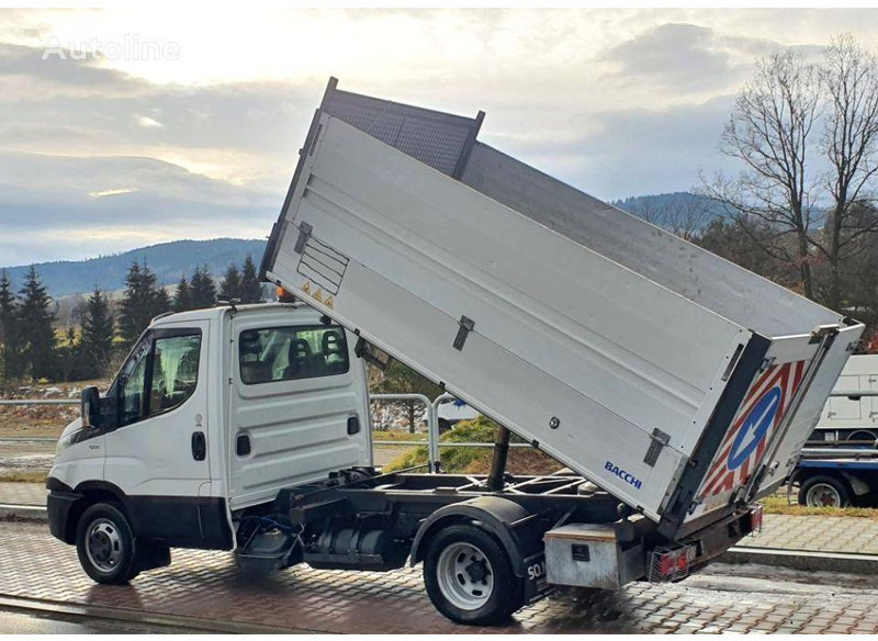 Iveco Daily 35c-14 3 way tipper BENZIN - Mali kamion kiper: slika Iveco Daily 35c-14 3 way tipper BENZIN - Mali kamion kiper Iveco Daily 35c-14 3 way tipper BENZIN - Mali kamion kiper: slika Iveco Daily 35c-14 3 way tipper BENZIN - Mali kamion kiper