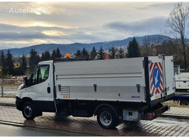 Iveco Daily 35c-14 3 way tipper BENZIN - Mali kamion kiper: slika Iveco Daily 35c-14 3 way tipper BENZIN - Mali kamion kiper Iveco Daily 35c-14 3 way tipper BENZIN - Mali kamion kiper: slika Iveco Daily 35c-14 3 way tipper BENZIN - Mali kamion kiper