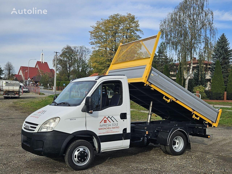 Iveco Daily 35c-15 3 way tipper - Mali kamion kiper: slika Iveco Daily 35c-15 3 way tipper - Mali kamion kiper Iveco Daily 35c-15 3 way tipper - Mali kamion kiper: slika Iveco Daily 35c-15 3 way tipper - Mali kamion kiper