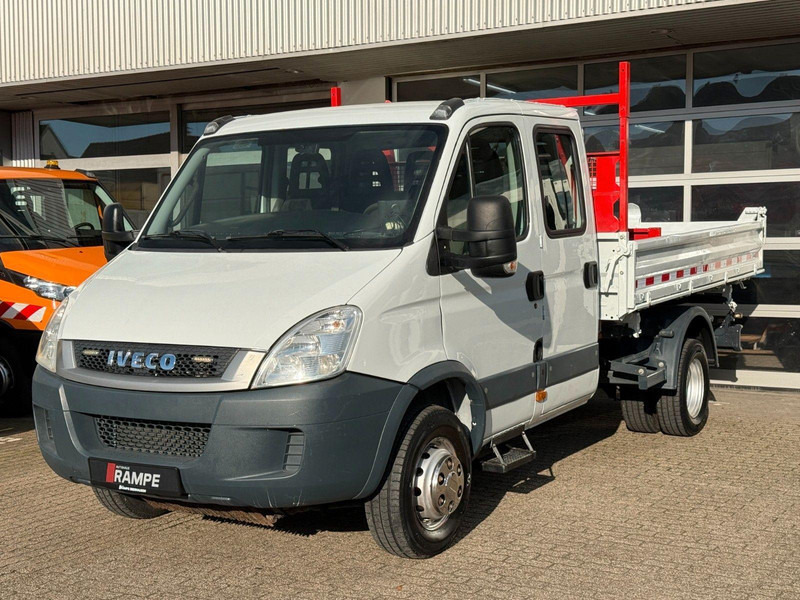 Iveco Daily 70C17 Doka Three sided M Tipper + Crane - Kiper, Kamion s kranom: slika Iveco Daily 70C17 Doka Three sided M Tipper + Crane - Kiper, Kamion s kranom Iveco Daily 70C17 Doka Three sided M Tipper + Crane - Kiper, Kamion s kranom: slika Iveco Daily 70C17 Doka Three sided M Tipper + Crane - Kiper, Kamion s kranom