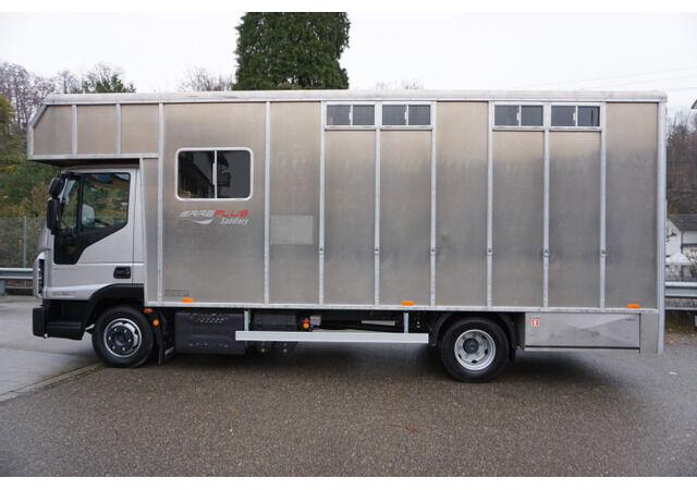 Iveco EUROCARGO 80-190 Lószállító - Kamion za prijevoz stoke: slika Iveco EUROCARGO 80-190 Lószállító - Kamion za prijevoz stoke Iveco EUROCARGO 80-190 Lószállító - Kamion za prijevoz stoke: slika Iveco EUROCARGO 80-190 Lószállító - Kamion za prijevoz stoke