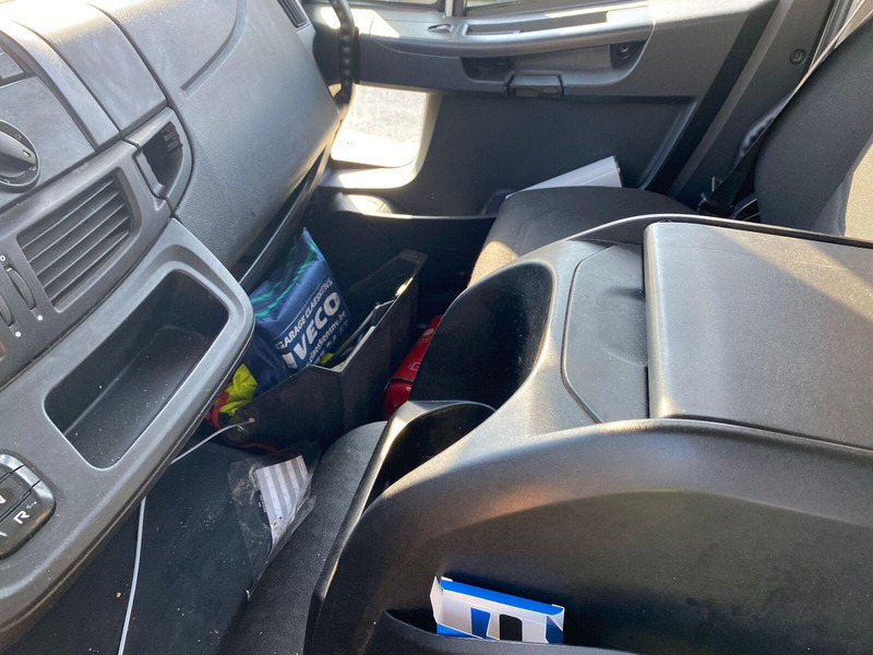 Zakup Iveco Eurocargo 120 E 22 Carrier Supra 750 frigo + LBW DHollandia 750 Iveco Eurocargo 120 E 22 Carrier Supra 750 frigo + LBW DHollandia 750: slika Zakup Iveco Eurocargo 120 E 22 Carrier Supra 750 frigo + LBW DHollandia 750 Iveco Eurocargo 120 E 22 Carrier Supra 750 frigo + LBW DHollandia 750