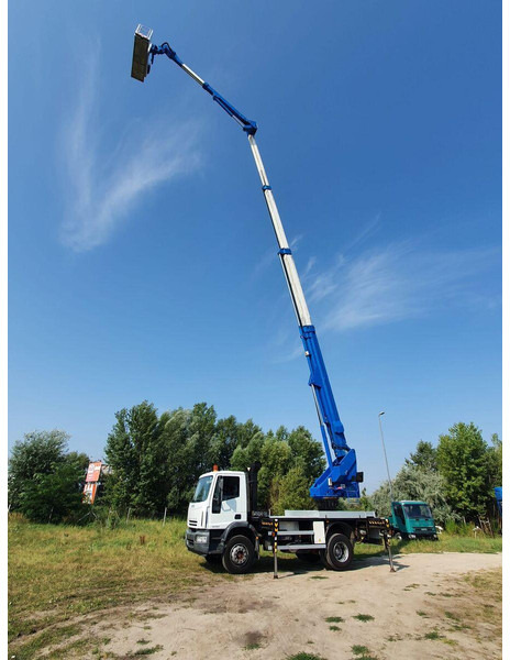 Iveco Eurocargo ML 180 E 24 - Bizocchi KJF 320 lifting basket 32 m - Podizna platforma montirana na kamion: slika Iveco Eurocargo ML 180 E 24 - Bizocchi KJF 320 lifting basket 32 m - Podizna platforma montirana na kamion Iveco Eurocargo ML 180 E 24 - Bizocchi KJF 320 lifting basket 32 m - Podizna platforma montirana na kamion: slika Iveco Eurocargo ML 180 E 24 - Bizocchi KJF 320 lifting basket 32 m - Podizna platforma montirana na kamion