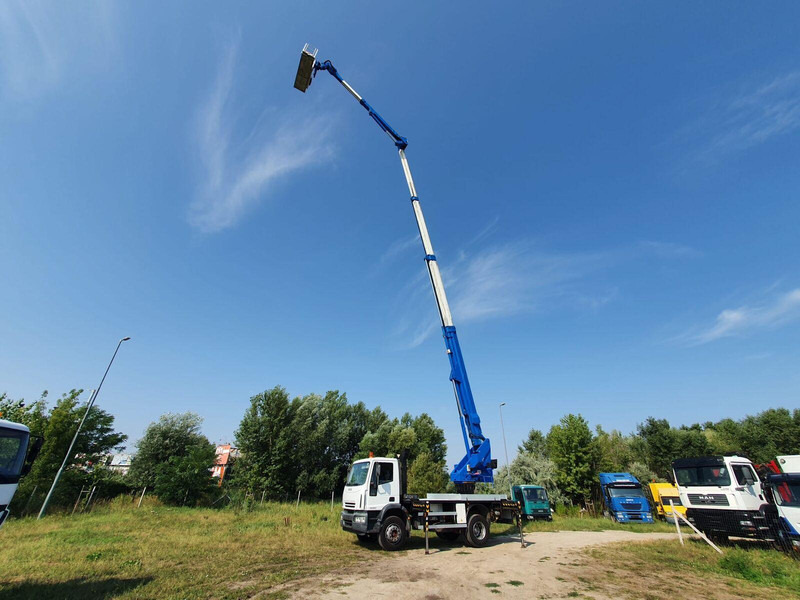 Iveco Eurocargo ML 180 E 24 - Bizocchi KJF 320 lifting basket 32 m - Podizna platforma montirana na kamion: slika Iveco Eurocargo ML 180 E 24 - Bizocchi KJF 320 lifting basket 32 m - Podizna platforma montirana na kamion Iveco Eurocargo ML 180 E 24 - Bizocchi KJF 320 lifting basket 32 m - Podizna platforma montirana na kamion: slika Iveco Eurocargo ML 180 E 24 - Bizocchi KJF 320 lifting basket 32 m - Podizna platforma montirana na kamion