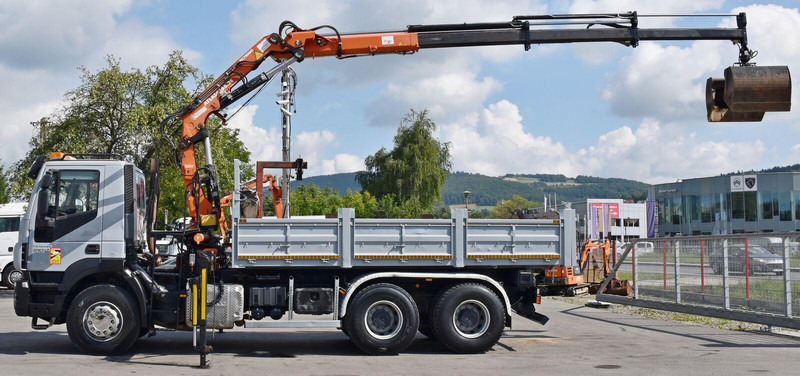 Iveco TRAKKER 410 - Kiper, Kamion s kranom: slika Iveco TRAKKER 410 - Kiper, Kamion s kranom Iveco TRAKKER 410 - Kiper, Kamion s kranom: slika Iveco TRAKKER 410 - Kiper, Kamion s kranom