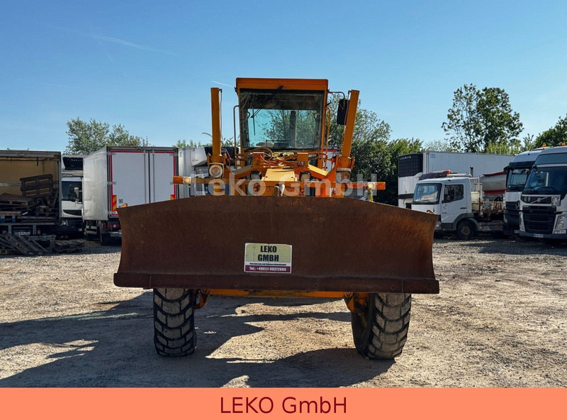John Deere 770B - Grejder: slika John Deere 770B - Grejder John Deere 770B - Grejder: slika John Deere 770B - Grejder