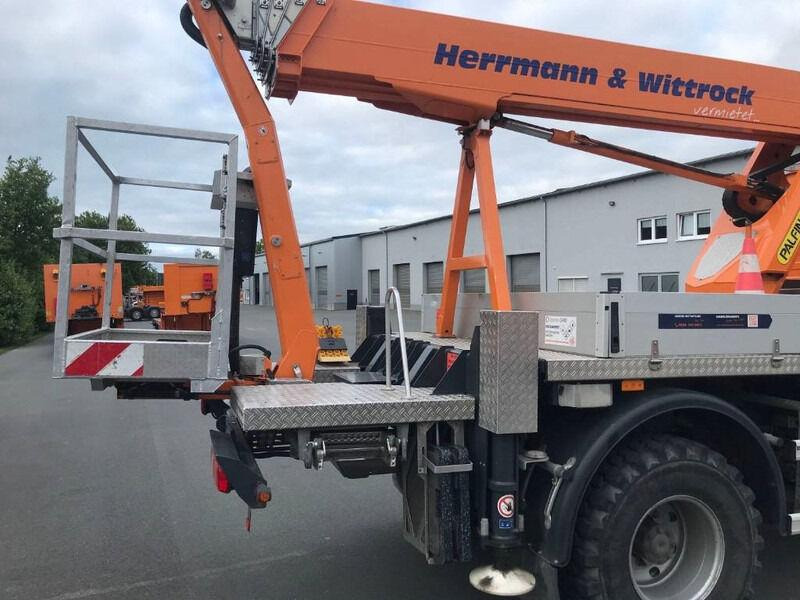 Mercedes-Benz Atego 4x4 Lifting basket - Palfinger P 250 BK 25,1 m - Kamion, Kamion s kranom: slika Mercedes-Benz Atego 4x4 Lifting basket - Palfinger P 250 BK 25,1 m - Kamion, Kamion s kranom Mercedes-Benz Atego 4x4 Lifting basket - Palfinger P 250 BK 25,1 m - Kamion, Kamion s kranom: slika Mercedes-Benz Atego 4x4 Lifting basket - Palfinger P 250 BK 25,1 m - Kamion, Kamion s kranom
