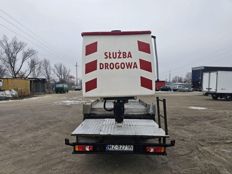 Zakup Nissan Cabstar 35.10 - Socage Lifting Basket - 16m Nissan Cabstar 35.10 - Socage Lifting Basket - 16m: slika Zakup Nissan Cabstar 35.10 - Socage Lifting Basket - 16m Nissan Cabstar 35.10 - Socage Lifting Basket - 16m