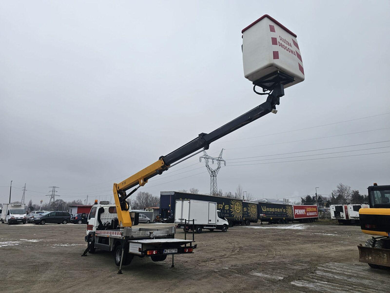 Zakup Nissan Cabstar 35.10 - Socage Lifting Basket - 16m Nissan Cabstar 35.10 - Socage Lifting Basket - 16m: slika Zakup Nissan Cabstar 35.10 - Socage Lifting Basket - 16m Nissan Cabstar 35.10 - Socage Lifting Basket - 16m