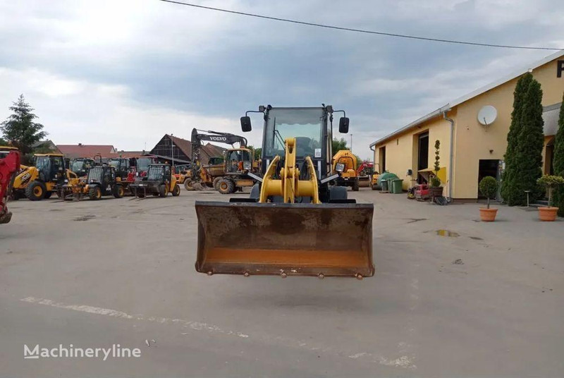 Zakup Komatsu WA 90-6 wheel loader Komatsu WA 90-6 wheel loader: slika Zakup Komatsu WA 90-6 wheel loader Komatsu WA 90-6 wheel loader
