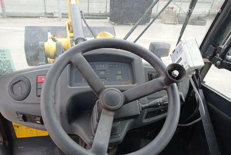Zakup Komatsu WA 90-6 wheel loader Komatsu WA 90-6 wheel loader: slika Zakup Komatsu WA 90-6 wheel loader Komatsu WA 90-6 wheel loader