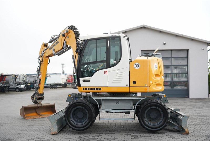 Liebherr 910 COMPACT LITRONIC / KOPARKA KOŁOWA / KLIMATYZACJA / KAMERA - Bager na kotačima: slika Liebherr 910 COMPACT LITRONIC / KOPARKA KOŁOWA / KLIMATYZACJA / KAMERA - Bager na kotačima Liebherr 910 COMPACT LITRONIC / KOPARKA KOŁOWA / KLIMATYZACJA / KAMERA - Bager na kotačima: slika Liebherr 910 COMPACT LITRONIC / KOPARKA KOŁOWA / KLIMATYZACJA / KAMERA - Bager na kotačima