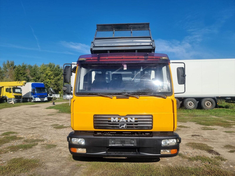 MAN LE 8.180 Meiller Kipper Three-Sided Tipper - 3 old. billencs - T - Kiper: slika MAN LE 8.180 Meiller Kipper Three-Sided Tipper - 3 old. billencs - T - Kiper MAN LE 8.180 Meiller Kipper Three-Sided Tipper - 3 old. billencs - T - Kiper: slika MAN LE 8.180 Meiller Kipper Three-Sided Tipper - 3 old. billencs - T - Kiper