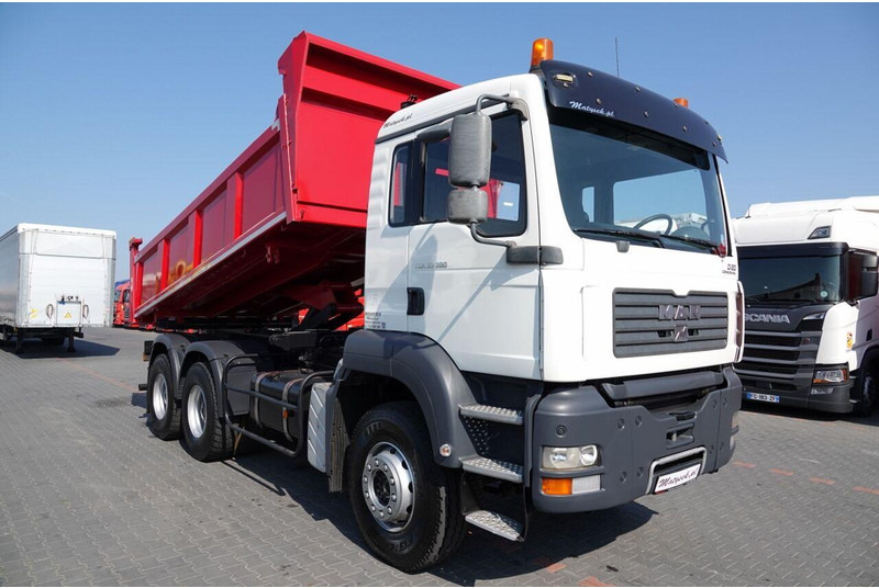 MAN TGA 33.390 / 6X4 / WYWROTKA 2 STRONNA / HYDROBURTA / MANUAL / SP - Kiper: slika MAN TGA 33.390 / 6X4 / WYWROTKA 2 STRONNA / HYDROBURTA / MANUAL / SP - Kiper MAN TGA 33.390 / 6X4 / WYWROTKA 2 STRONNA / HYDROBURTA / MANUAL / SP - Kiper: slika MAN TGA 33.390 / 6X4 / WYWROTKA 2 STRONNA / HYDROBURTA / MANUAL / SP - Kiper