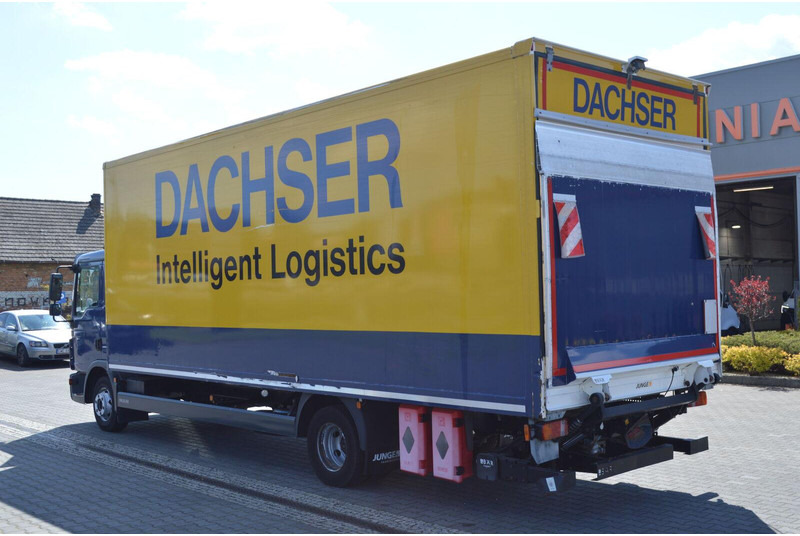 MAN TGL 12.250 CONTAINER+LIFT 1500 kg - Kamion sandučar: slika MAN TGL 12.250 CONTAINER+LIFT 1500 kg - Kamion sandučar MAN TGL 12.250 CONTAINER+LIFT 1500 kg - Kamion sandučar: slika MAN TGL 12.250 CONTAINER+LIFT 1500 kg - Kamion sandučar