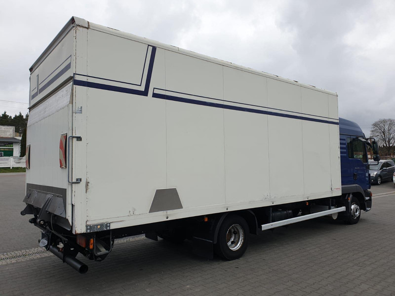 MAN TGL 8.220 EURO 5 CONTAINER+LIFT - Kamion sandučar: slika MAN TGL 8.220 EURO 5 CONTAINER+LIFT - Kamion sandučar MAN TGL 8.220 EURO 5 CONTAINER+LIFT - Kamion sandučar: slika MAN TGL 8.220 EURO 5 CONTAINER+LIFT - Kamion sandučar