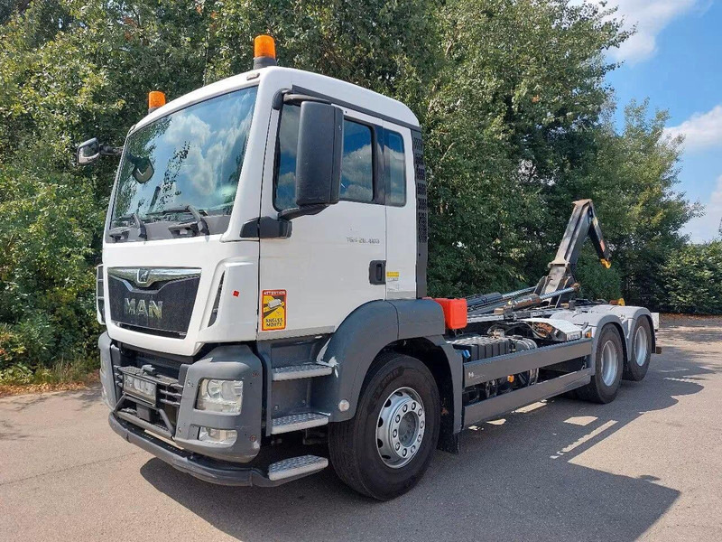 MAN TGS 28.460 - Abrollkipper - Kamion s kukastom dizalicom: slika MAN TGS 28.460 - Abrollkipper - Kamion s kukastom dizalicom MAN TGS 28.460 - Abrollkipper - Kamion s kukastom dizalicom: slika MAN TGS 28.460 - Abrollkipper - Kamion s kukastom dizalicom