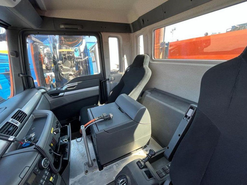 Zakup MAN TGS 33.440 AK 6x6 3-Way Tipper MAN TGS 33.440 AK 6x6 3-Way Tipper: slika Zakup MAN TGS 33.440 AK 6x6 3-Way Tipper MAN TGS 33.440 AK 6x6 3-Way Tipper