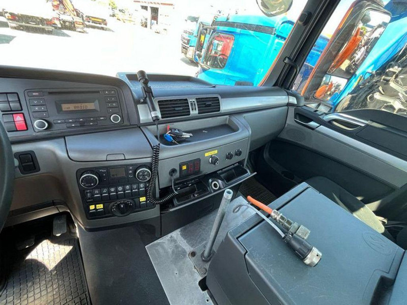 Zakup MAN TGS 33.440 AK 6x6 3-Way Tipper MAN TGS 33.440 AK 6x6 3-Way Tipper: slika Zakup MAN TGS 33.440 AK 6x6 3-Way Tipper MAN TGS 33.440 AK 6x6 3-Way Tipper