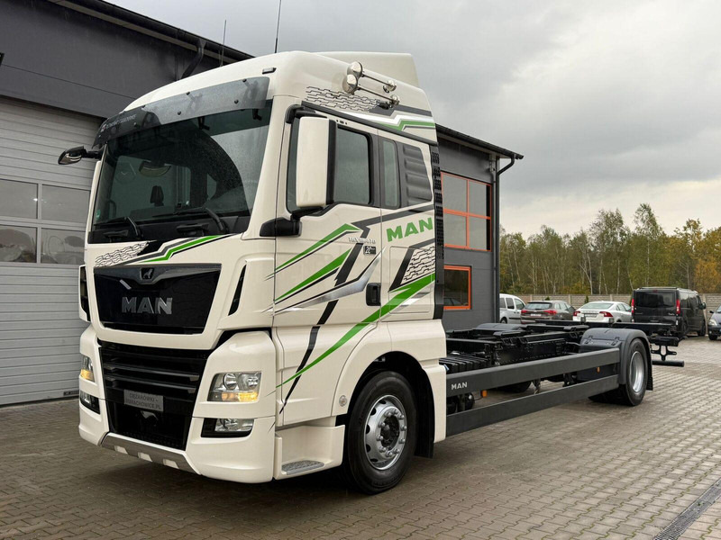 MAN TGX 18.470 // Przebieg 252 tyś. km !!! // Ciężarówka jak nowa // - Kamion-šasija: slika MAN TGX 18.470 // Przebieg 252 tyś. km !!! // Ciężarówka jak nowa // - Kamion-šasija MAN TGX 18.470 // Przebieg 252 tyś. km !!! // Ciężarówka jak nowa // - Kamion-šasija: slika MAN TGX 18.470 // Przebieg 252 tyś. km !!! // Ciężarówka jak nowa // - Kamion-šasija