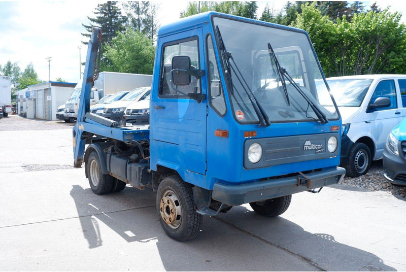 MULTICAR Champion 4x4 - Skip loader - Utovarivač s proklizavajućim upravljanjem: slika MULTICAR Champion 4x4 - Skip loader - Utovarivač s proklizavajućim upravljanjem MULTICAR Champion 4x4 - Skip loader - Utovarivač s proklizavajućim upravljanjem: slika MULTICAR Champion 4x4 - Skip loader - Utovarivač s proklizavajućim upravljanjem
