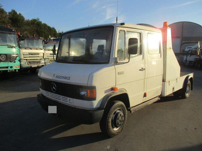 Mercedes-Benz 711D - Doka towing truck - Kamion za vuču: slika Mercedes-Benz 711D - Doka towing truck - Kamion za vuču Mercedes-Benz 711D - Doka towing truck - Kamion za vuču: slika Mercedes-Benz 711D - Doka towing truck - Kamion za vuču