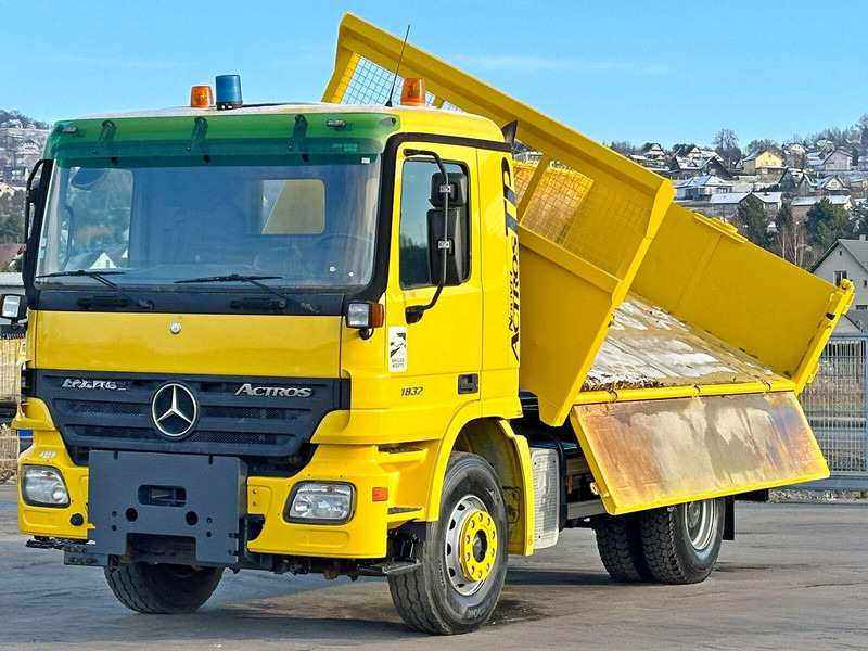 Mercedes-Benz ACTROS 1832 - Kiper: slika Mercedes-Benz ACTROS 1832 - Kiper Mercedes-Benz ACTROS 1832 - Kiper: slika Mercedes-Benz ACTROS 1832 - Kiper