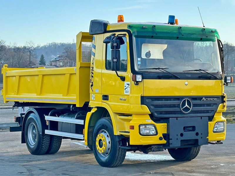 Mercedes-Benz ACTROS 1832 - Kiper: slika Mercedes-Benz ACTROS 1832 - Kiper Mercedes-Benz ACTROS 1832 - Kiper: slika Mercedes-Benz ACTROS 1832 - Kiper