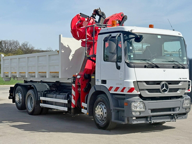 Mercedes-Benz ACTROS 2536 - Kamion s kukastom dizalicom, Kamion s kranom: slika Mercedes-Benz ACTROS 2536 - Kamion s kukastom dizalicom, Kamion s kranom Mercedes-Benz ACTROS 2536 - Kamion s kukastom dizalicom, Kamion s kranom: slika Mercedes-Benz ACTROS 2536 - Kamion s kukastom dizalicom, Kamion s kranom