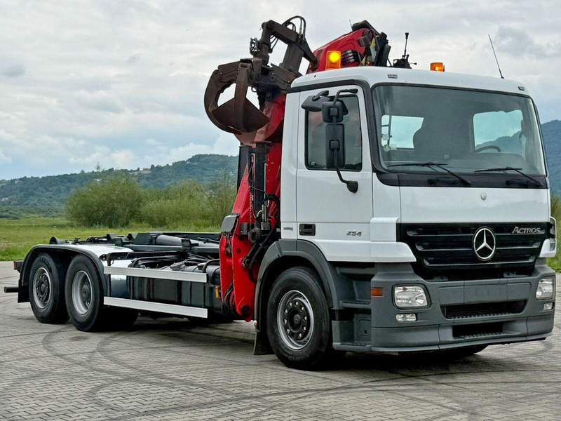 Mercedes-Benz ACTROS 2541 ABROLLKIPPER EPSILON E140Z81 TOP - Kamion s kukastom dizalicom, Kamion s kranom: slika Mercedes-Benz ACTROS 2541 ABROLLKIPPER EPSILON E140Z81 TOP - Kamion s kukastom dizalicom, Kamion s kranom Mercedes-Benz ACTROS 2541 ABROLLKIPPER EPSILON E140Z81 TOP - Kamion s kukastom dizalicom, Kamion s kranom: slika Mercedes-Benz ACTROS 2541 ABROLLKIPPER EPSILON E140Z81 TOP - Kamion s kukastom dizalicom, Kamion s kranom