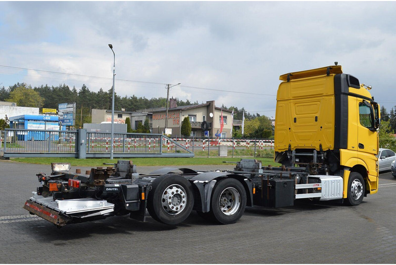 Mercedes-Benz ACTROS 2542 EURO 6 BDF SWAP CHASSIS - Kamion-šasija: slika Mercedes-Benz ACTROS 2542 EURO 6 BDF SWAP CHASSIS - Kamion-šasija Mercedes-Benz ACTROS 2542 EURO 6 BDF SWAP CHASSIS - Kamion-šasija: slika Mercedes-Benz ACTROS 2542 EURO 6 BDF SWAP CHASSIS - Kamion-šasija